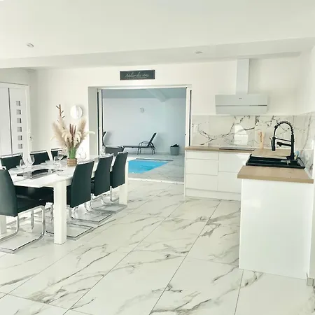Βίλα L Evea De Charme Piscine Interieure Et *