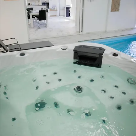 Βίλα L Evea De Charme Piscine Interieure Et *