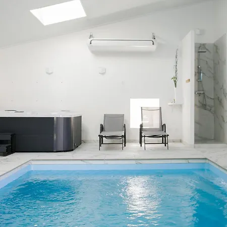 Βίλα L Evea De Charme Piscine Interieure Et
